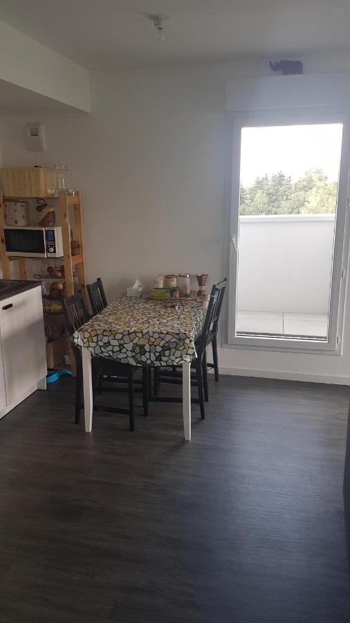 Privée Dans Un T3 Appartement *
